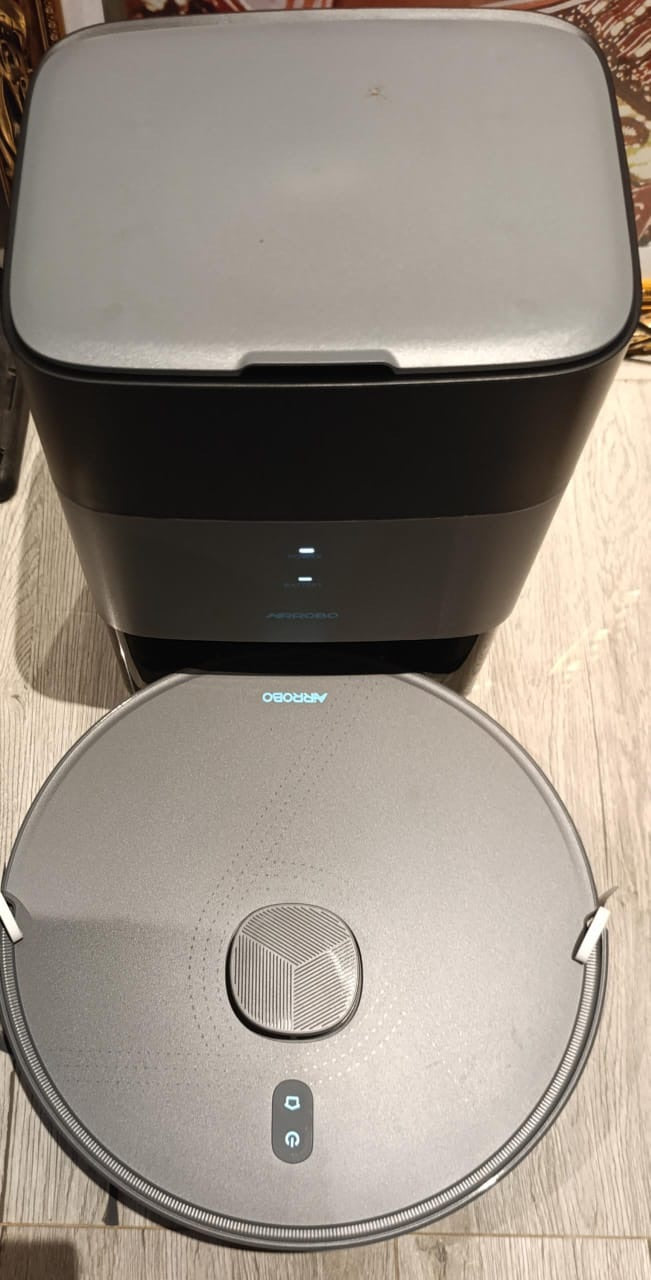 Self-Emptying Robot Vacuum — Vacuums, Sweeps & Mops, Room Mapping, App & Voice Control